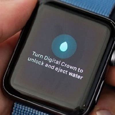 how to turn on digital crown